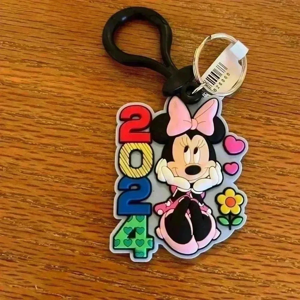 Walt Disney World Minnie Mouse 2024 keychain